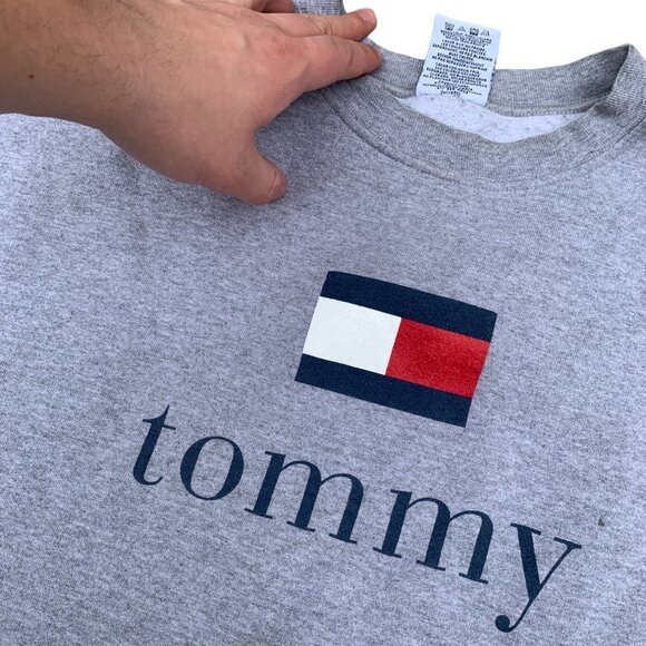 VINTAGE 1994 Tommy Hilfiger Sweater XL Gray - Picture 1 of 11